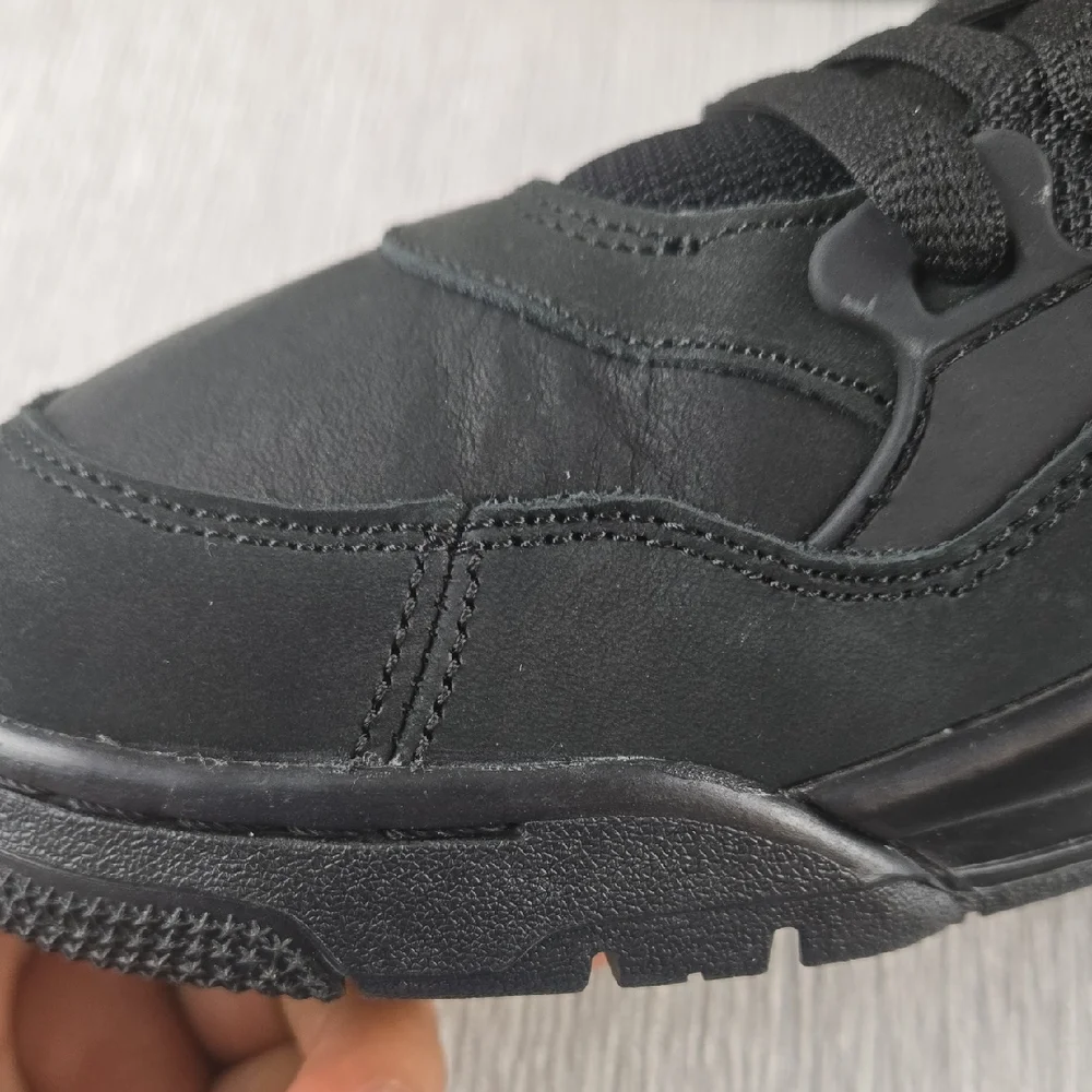Nike Black Low-Top‎ Sneakers with Rubber Sole